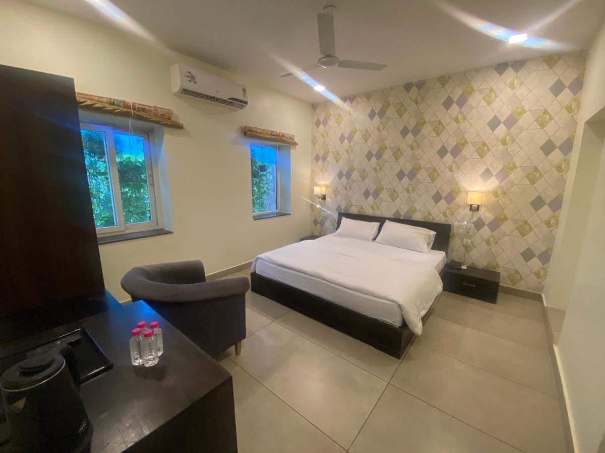 Hotel Cedar Jaipur Dış mekan fotoğraf
