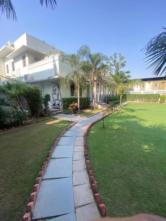 Hotel Cedar Jaipur Dış mekan fotoğraf